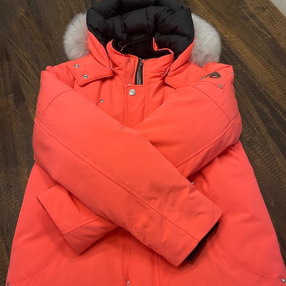 Moose Knuckles Unisex Parka - Picture 4 of 12